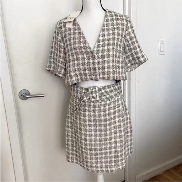 M. Zara Cut Out Plaid Dress - Picture 4 of 6